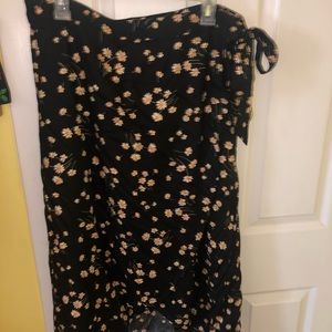 AE brand new wrap skirt